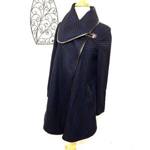 Betsy Johnson Cape Coat 
